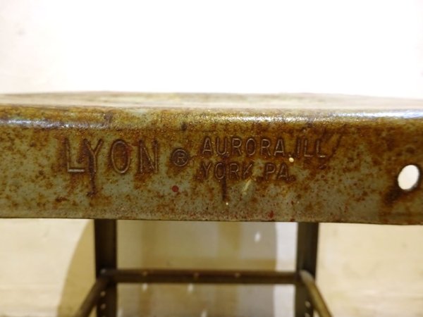 リオン LYON オーロラ Aurora ビンテージ ファクトリースツール Vintage Factory Stool インダストリアル アメリカ イリノイ州 ★