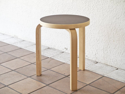 アルテック artek スツール60 stool60 3本脚 SCOPE 別注カラー リノリウム コーヒー 80周年記念カラー アルヴァ・アアルト 北欧家具 美品 ◇