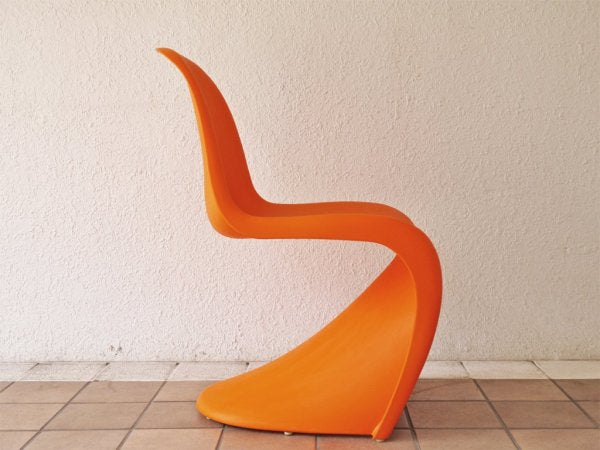 ヴィトラ vitra. パントンチェア Panton Chair オレンジ ヴェルナー・パントン Verner Panton スタッキングチェア ミッドセンチュリー スペースエイジ B ◇