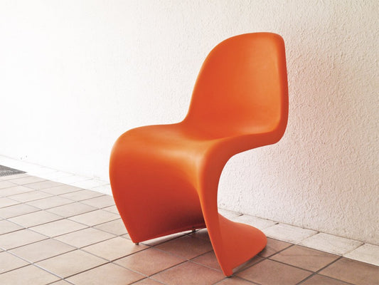 ヴィトラ vitra. パントンチェア Panton Chair オレンジ ヴェルナー・パントン Verner Panton スタッキングチェア ミッドセンチュリー スペースエイジ A ◇