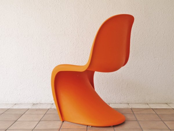 ヴィトラ vitra. パントンチェア Panton Chair オレンジ ヴェルナー・パントン Verner Panton スタッキングチェア ミッドセンチュリー スペースエイジ A ◇