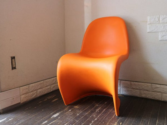 ヴィトラ vitra. パントンチェア Panton Chair オレンジ ヴェルナー・パントン Verner Panton スタッキングチェア ミッドセンチュリー スペースエイジ A ◎