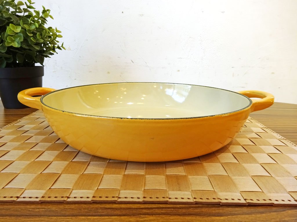 ルクルーゼ Le Creuset ビュッフェ キャセロール Buffet casserole 26cm 廃盤 サフランイエロー 2.0リットル ★