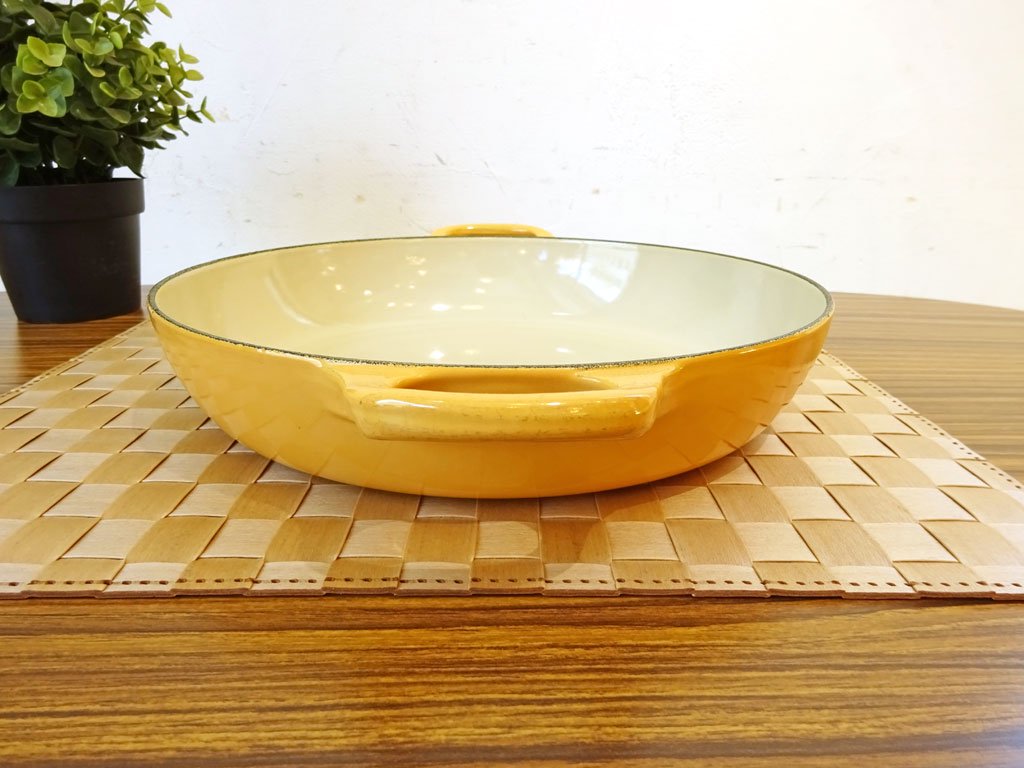 ルクルーゼ Le Creuset ビュッフェ キャセロール Buffet casserole 26cm 廃盤 サフランイエロー 2.0リットル ★