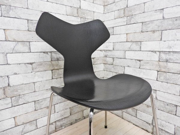 フリッツハンセン Fritz Hansen グランプリチェア Grand Prix Chair カラードアッシュ ブラック アルネ・ヤコブセン スタッキングチェア 定価60,500円 ●