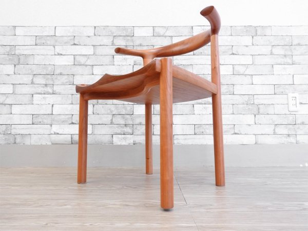 家具蔵 KAGURA アームチェア アルコ? ARMCHAIR ARCO? チェリー無垢材 ダイニングチェア 定価約:58,000円～78,000円 ●