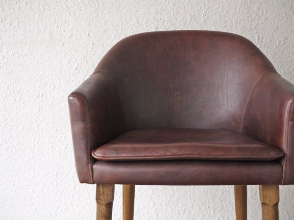 トラックファニチャー TRUCK FURNITURE BTチェア BT CHAIR LEATHER ビターブラウン アームチェア ナラ無垢材 定価￥157,300- ◇