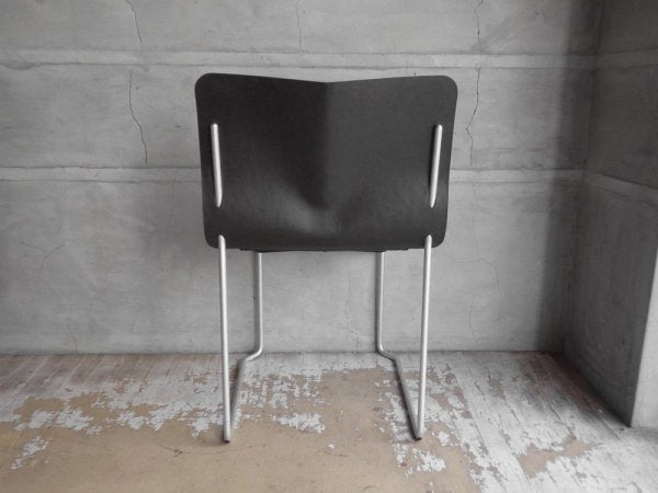 無印良品 MUJI オリオ チェア OLIO CHAIR ファイバーボード × アルミ ダイニングチェア スタッキングチェア ブラック カッシーナ グッドデザイン賞 ♪