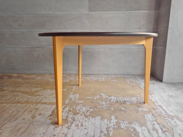 イデー IDEE ダイニングテーブル DCブラウン DINING TABLE DC Brown ラウンド タモ材天板 3本脚 長大作 定価:151,800円 ♪