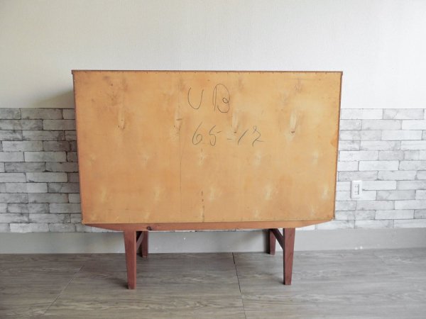 北欧ビンテージ Scandinavian Vintage チーク材 サイドボード キャビネット Ｗ128cm 北欧家具 ●