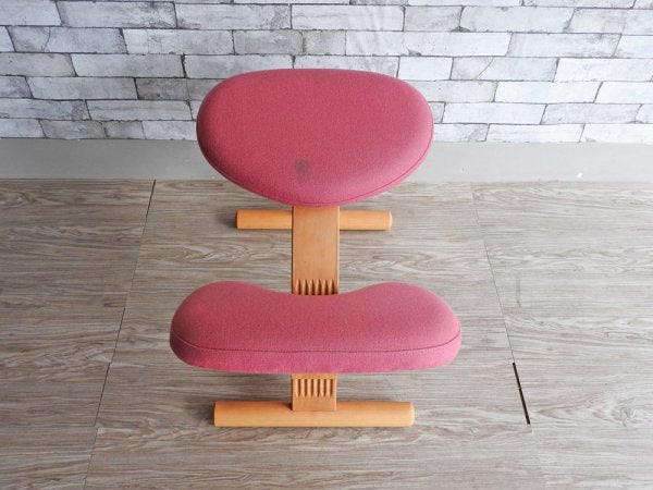 リボ Rybo バランスイージー balans Easy バランスチェア ピンク カバー付き 学習椅子 姿勢矯正 ●