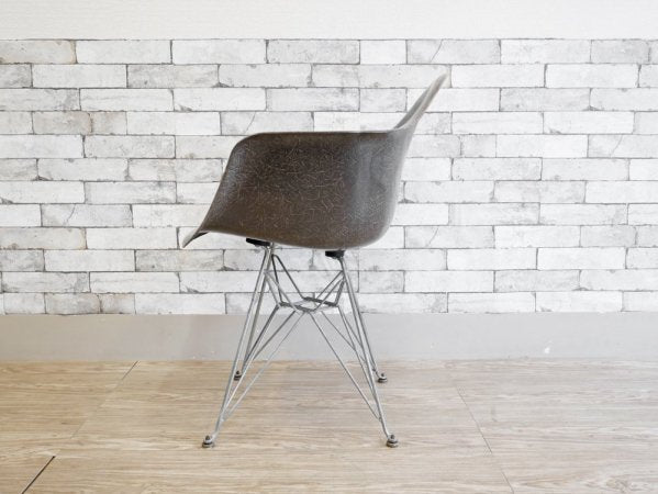 ハーマンミラー Herman Miller 現行FRP製 アームシェルチェア ブラウン 1stタイプ エッフェルベース DAR C&Rイームズ ミッドセンチュリー ●