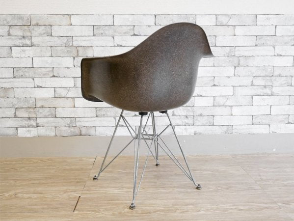 ハーマンミラー Herman Miller 現行FRP製 アームシェルチェア ブラウン 1stタイプ エッフェルベース DAR C&Rイームズ ミッドセンチュリー ●