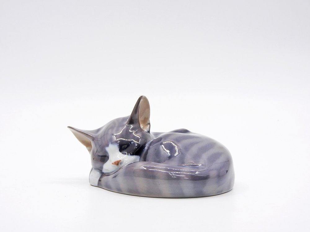 ロイヤルコペンハーゲン ROYAL COPENHAGEN 陶製フィギュリン 眠り猫 置物 デンマーク 北欧雑貨 ●