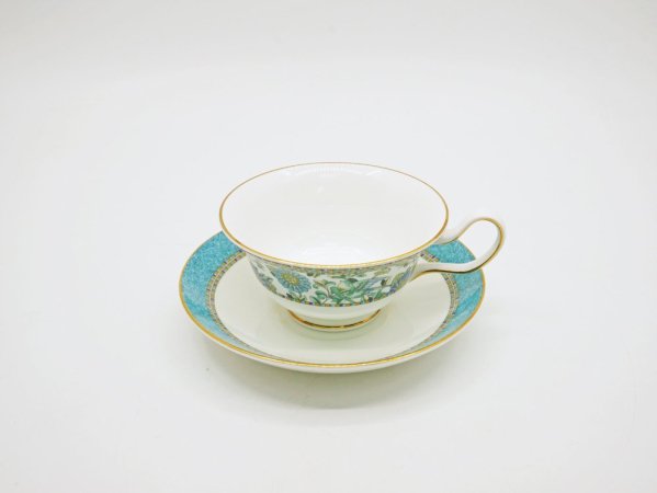 ウェッジウッド WEDGWOOD バビロン babylon カップ＆ソーサー C/S 旧刻印 白磁 ボーンチャイナ BONE CHINA 廃番品 英国 B ●