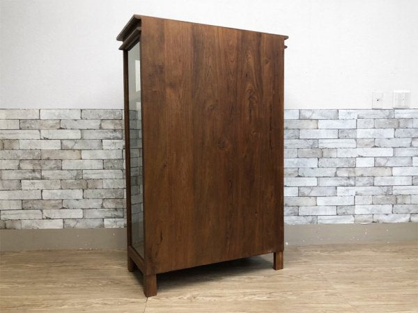 ビンテージスタイル vintage style アジアンチーク ガラスキャビネット 4段 本棚 飾り棚 鍵付き ●