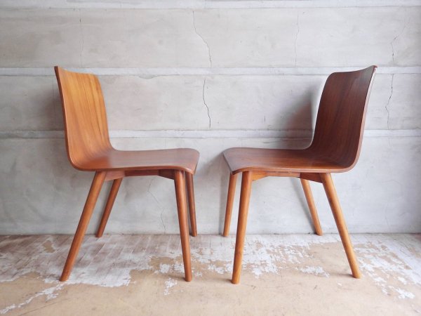 スケッチ Sketch タミチェア TAMI Chair ダイニングチェア 2脚セット ウォールナット材 プライウッド moda en casa取扱 合計定価:\57,200- ♪