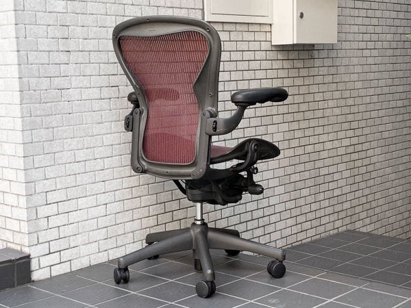 ハーマンミラー Herman Miller アーロンチェア パープル Bサイズ フル装備 クラシックカーボン グラファイトベース ■