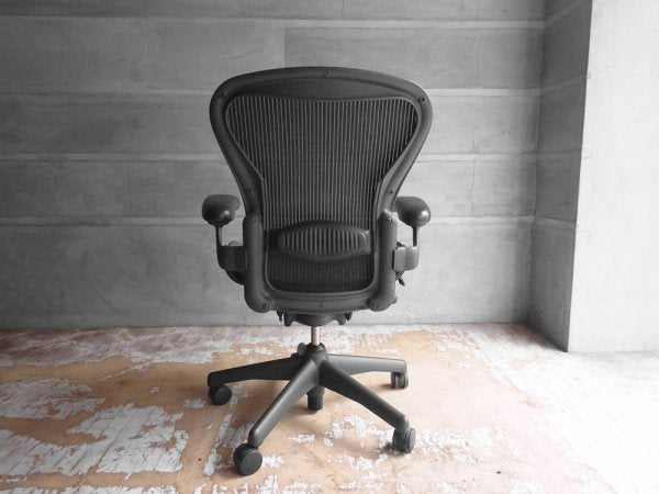 ハーマンミラー HermanMiller アーロンチェアライト Aeron Chair Lite Bサイズ ランバーサポート クラシックカーボン グラファイトベース バナナクッション新品交換  ♪