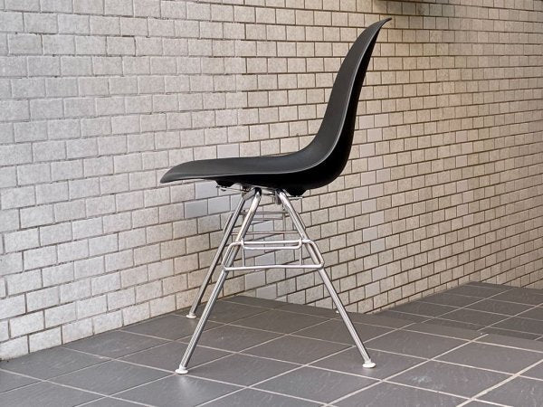 ハーマンミラー HermanMiller サイドシェルチェア スタッキングベース ブラック ポリプロピレン製 イームズ ミッドセンチュリー A ■