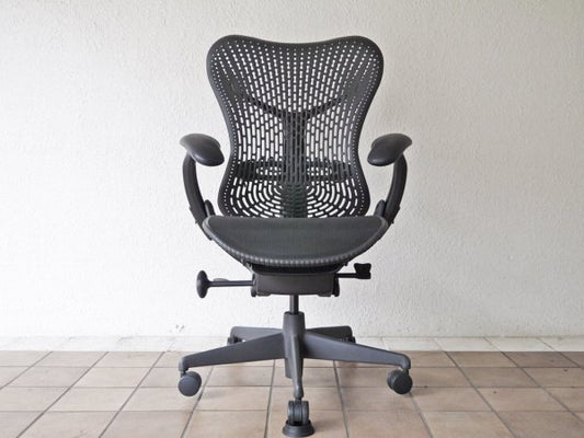 ハーマンミラー Herman Miller ミラチェア Mirra Chair スタジオ7.5 ブラック×グラファイトカラー デスクチェア ◇