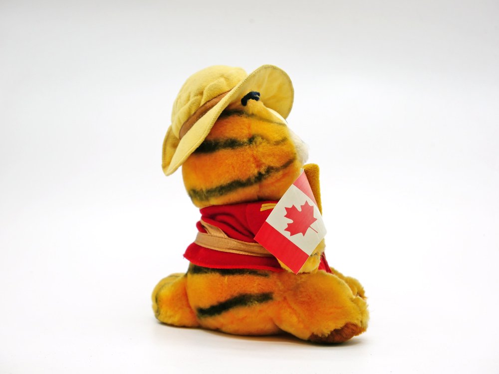 デイキン社 DAKIN ガーフィールド GARFIELD ぬいぐるみ カナダ 騎馬警察 H22cm タグ付 USビンテージ Vintage ●