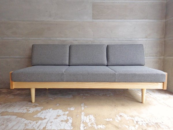 相合家具 SOGO × グラフ graf adシリーズ デイベッドソファ L DAY BED SOFA L 3Pソファ ホワイトアッシュ材 ファブリック 定価:288,000円 美品 ♪