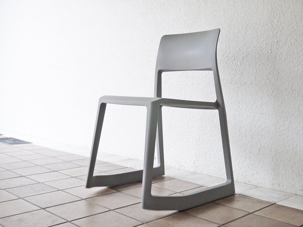 ヴィトラ Vitra ティプトン Tip Ton チェア デスクチェア ダイニングチェア スタッキングチェア バサルト basalt チルト機能 定価:\33,000- A ◇