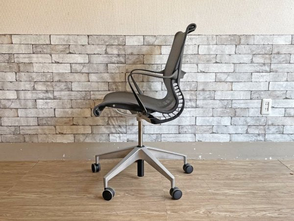 ハーマンミラー Herman Miller セトゥーチェア Setu Chair マルチパーパスチェア グレー メッシュシート 5本脚タイプ 昇降機能付 定価￥99,000- ●