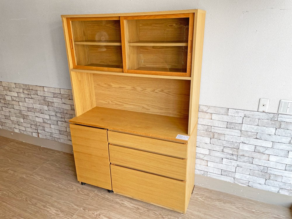 無印良品 MUJI 木製カップボード オーク材 食器棚 キャスターワゴン付 ナチュラルテイスト 定価79,900円 ●