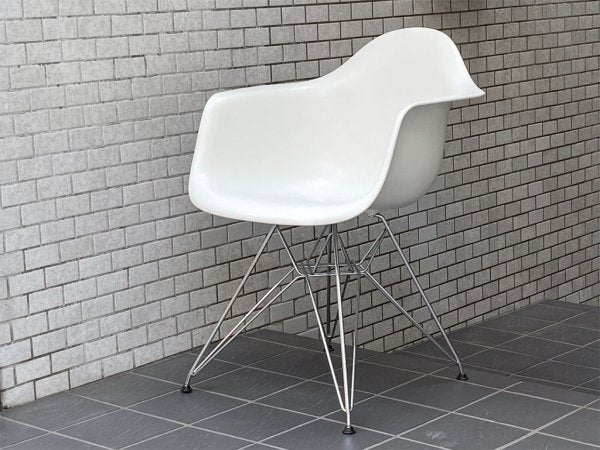 ハーマンミラー Herman Miller × ヴィトラ vitra Wネーム アームシェルチェア エッフェルベース ホワイト C&R.イームズ Eames ミッドセンチュリー ■