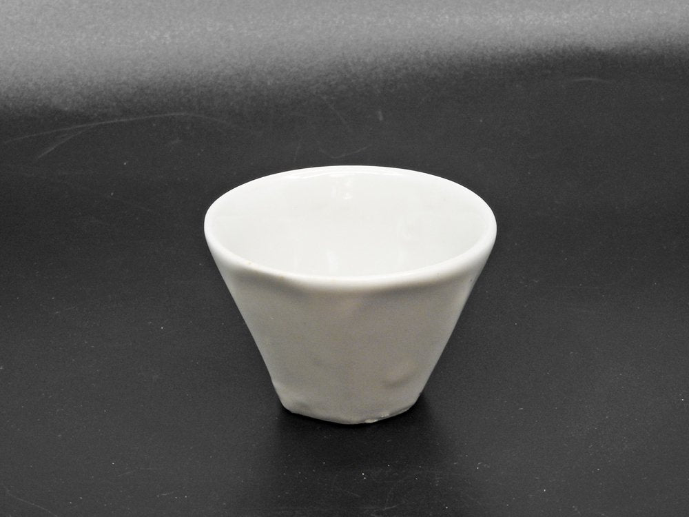 森岡由利子 白磁 酒杯 盃 Φ7cm 現代作家 A ●