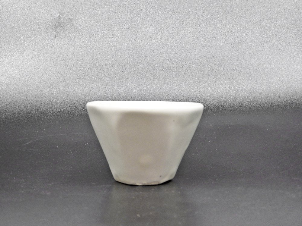 森岡由利子 白磁 酒杯 盃 Φ7cm 現代作家 A ●