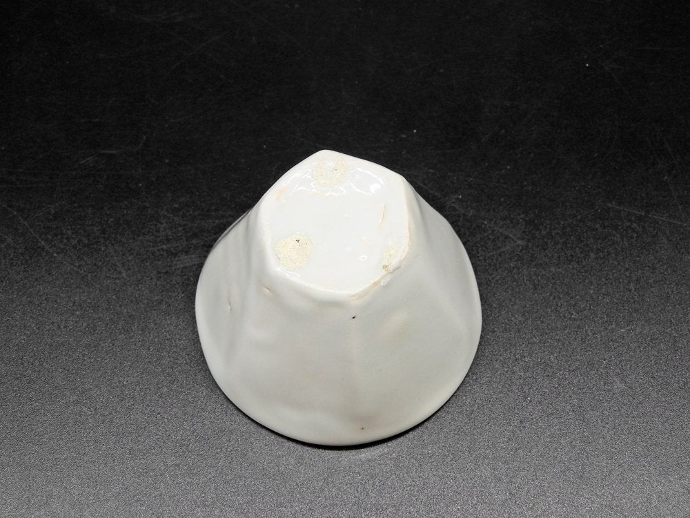 森岡由利子 白磁 酒杯 盃 Φ7cm 現代作家 A ●