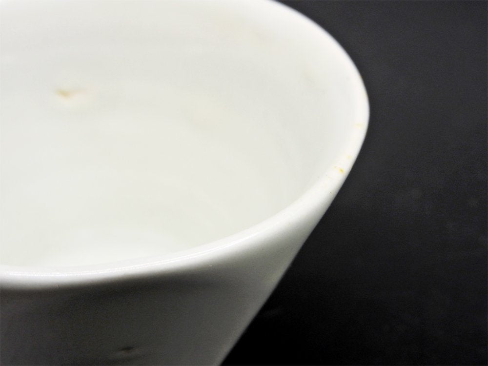 森岡由利子 白磁 酒杯 盃 Φ7cm 現代作家 A ●