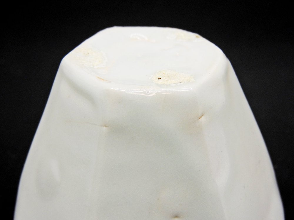 森岡由利子 白磁 酒杯 盃 Φ7cm 現代作家 A ●
