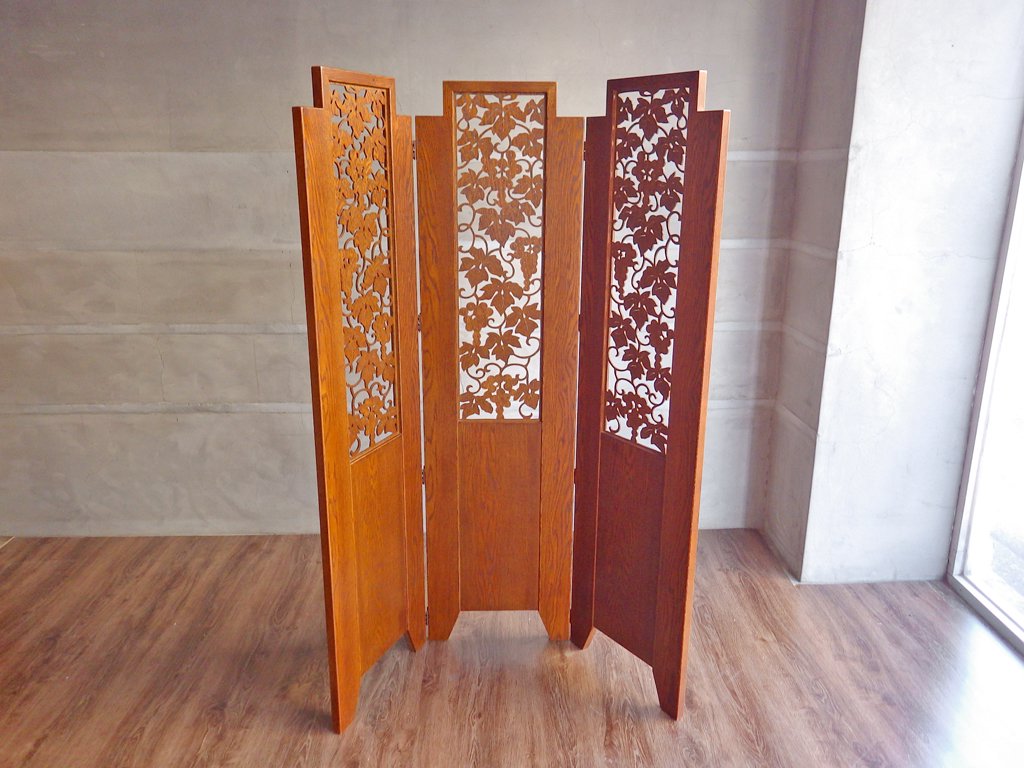 三越家具 ブルージュ Brugge パーテーション 3連スクリーン 透かし挽き 葡萄 英国カントリー ナラ無垢材 ♪