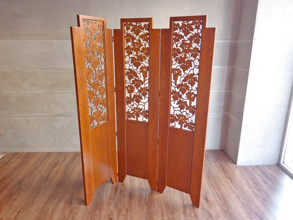 三越家具 ブルージュ Brugge パーテーション 3連スクリーン 透かし挽き 葡萄 英国カントリー ナラ無垢材 ♪