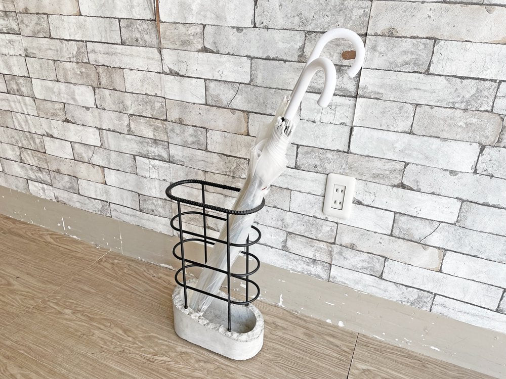 インダストリアルデザイン Industrial Design 傘立て アンブレラスタンド 鉄筋×コンクリートベース 工業系 ブルックリンスタイル 参考定価：約2.4万円 ●
