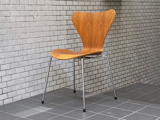 フリッツハンセン Fritz Hansen セブンチェア ナッツ アルネ・ヤコブセン スタッキングチェア 廃番 北欧家具 デンマーク ■