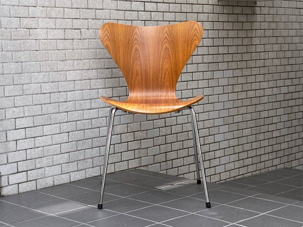 フリッツハンセン Fritz Hansen セブンチェア ナッツ アルネ・ヤコブセン スタッキングチェア 廃番 北欧家具 デンマーク ■