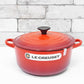 ルクルーゼ LE CREUSET シグニチャーココット・ロンド チェリーレッド Φ20cm 両手鍋 箱付 未使用品 定価￥33,000- ●