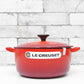 ルクルーゼ LE CREUSET シグニチャーココット・ロンド チェリーレッド Φ20cm 両手鍋 箱付 未使用品 定価￥33,000- ●