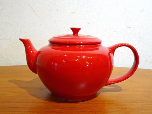 ルクルーゼ Le Creuset ティーポット ラージ Tea pot 1.3リットル チェリーレッド ストーンウェア ★