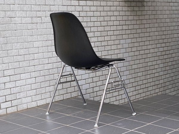 ハーマンミラー HermanMiller サイドシェルチェア スタッキングベース ブラック ポリプロピレン製 イームズ ミッドセンチュリー ■