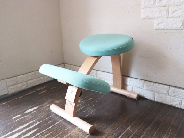 サカモトハウス SAKAMOTO HOUSE リボ Rybo バランスチェア イージー Balans EASY  学習椅子 北欧家具 ノルウェー 北欧ファブリックコラボカバー ヴァクストバーク ◎
