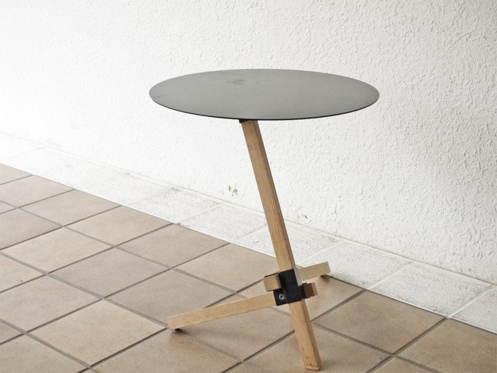 デュエンデ DUENDE トレ サイドテーブル TRE Side Table スチール×オーク材 ブラック 芦沢啓治デザイン ◇