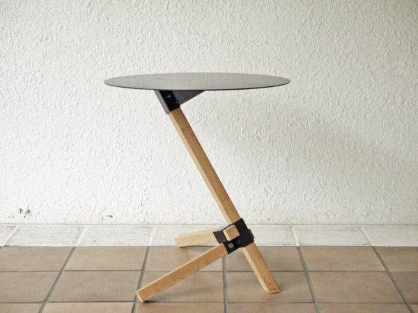 デュエンデ DUENDE トレ サイドテーブル TRE Side Table スチール×オーク材 ブラック 芦沢啓治デザイン ◇