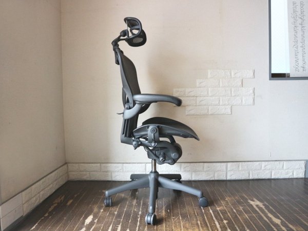 ハーマンミラー Herman Miller アーロンチェア Aeron Chair Bサイズ ポスチャーフィット フル装備 ヘッドレスト付き デスクチェア  オフィス ◎