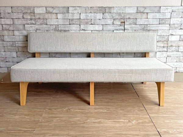 イデー IDEE ソリッドベンチ SOLID BENCH 3シーターソファ 長椅子 グレー系ファブリック アッシュ材フレーム W150cm 受注生産 定価￥185,900～ ●